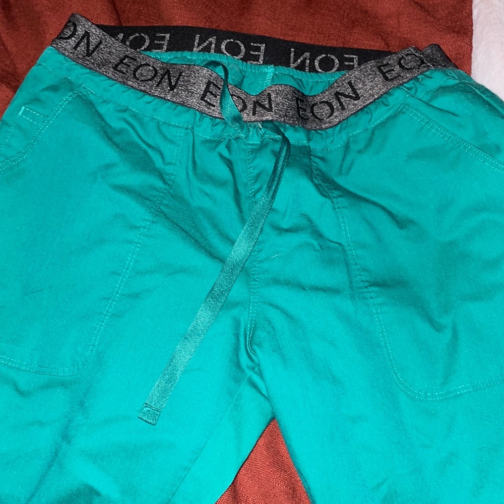EON - Surgical Green Scrub Bottoms